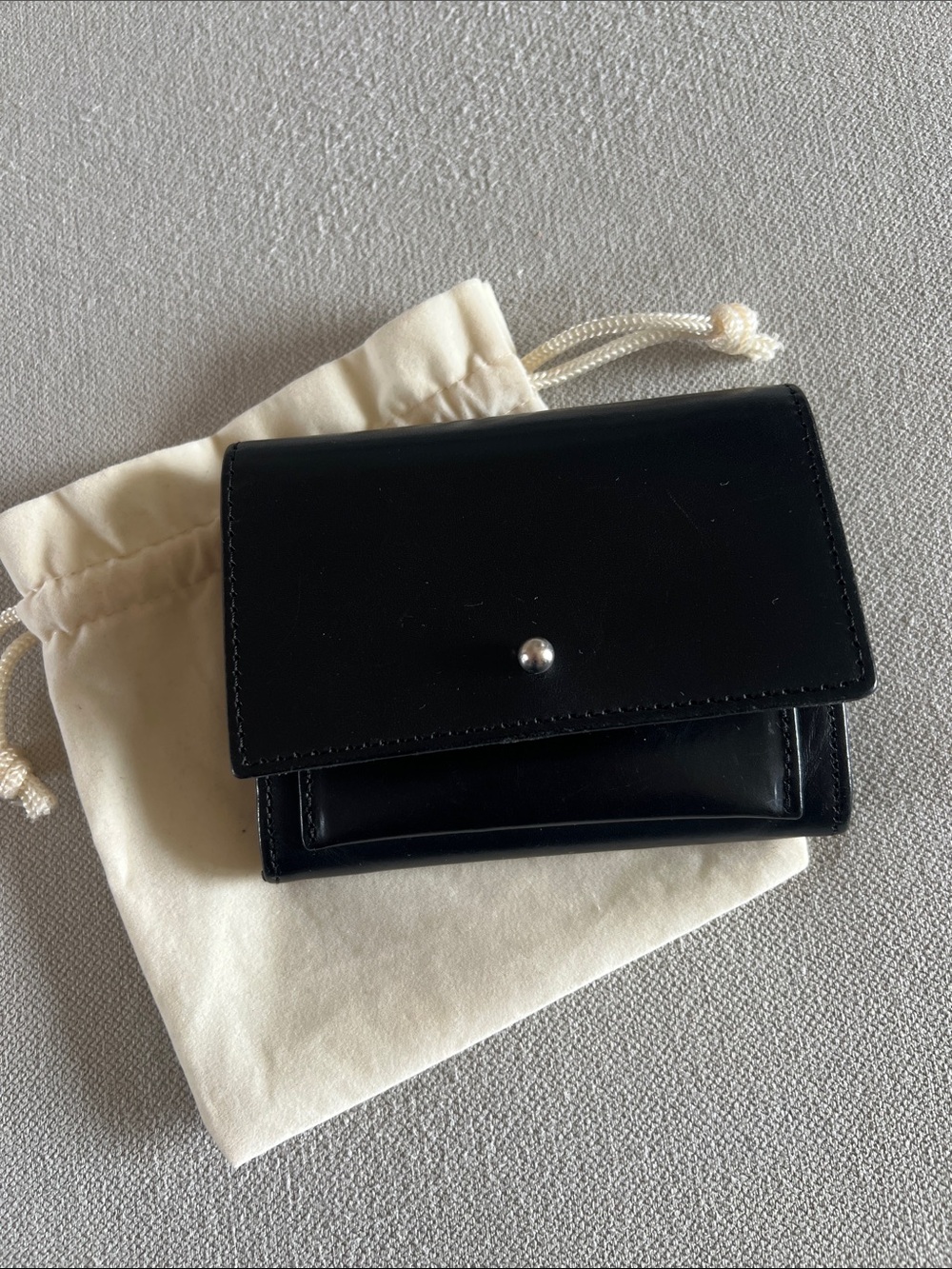 EUC Sezane Milo Large Leather Wallet in Glossy Black